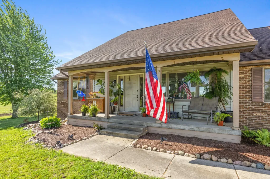2189 W Vermontville Highway Chester Township MI 48813