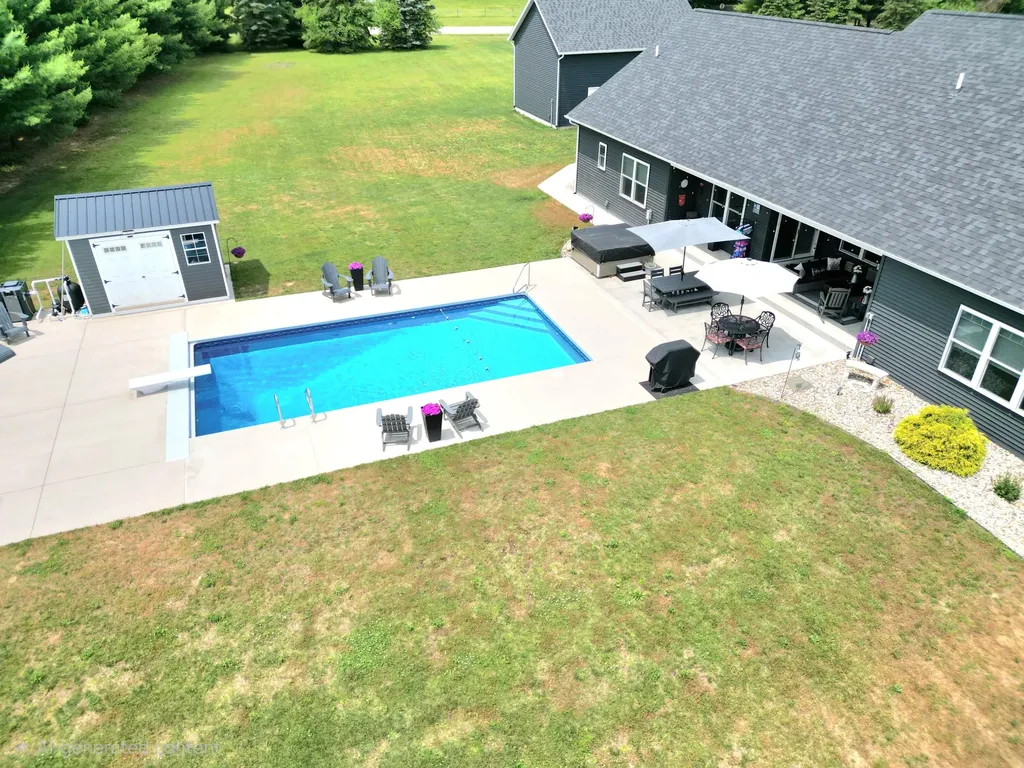 17045 Woodside Lane Lockport Township MI 49093