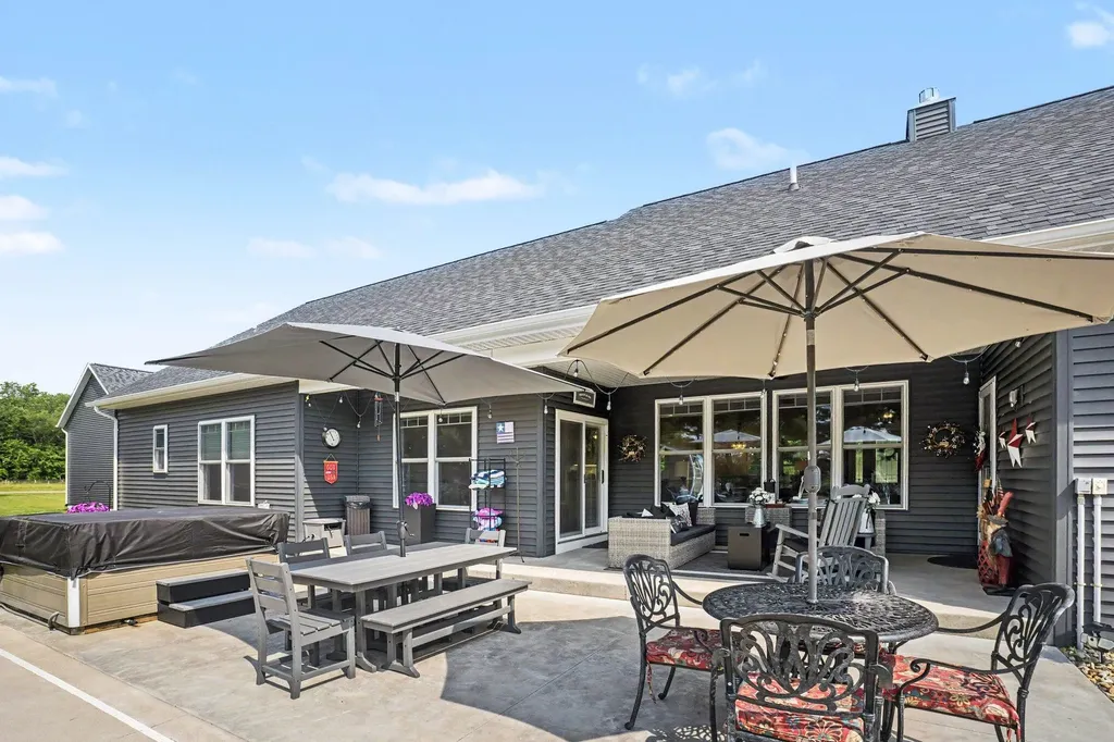 17045 Woodside Lane Lockport Township MI 49093