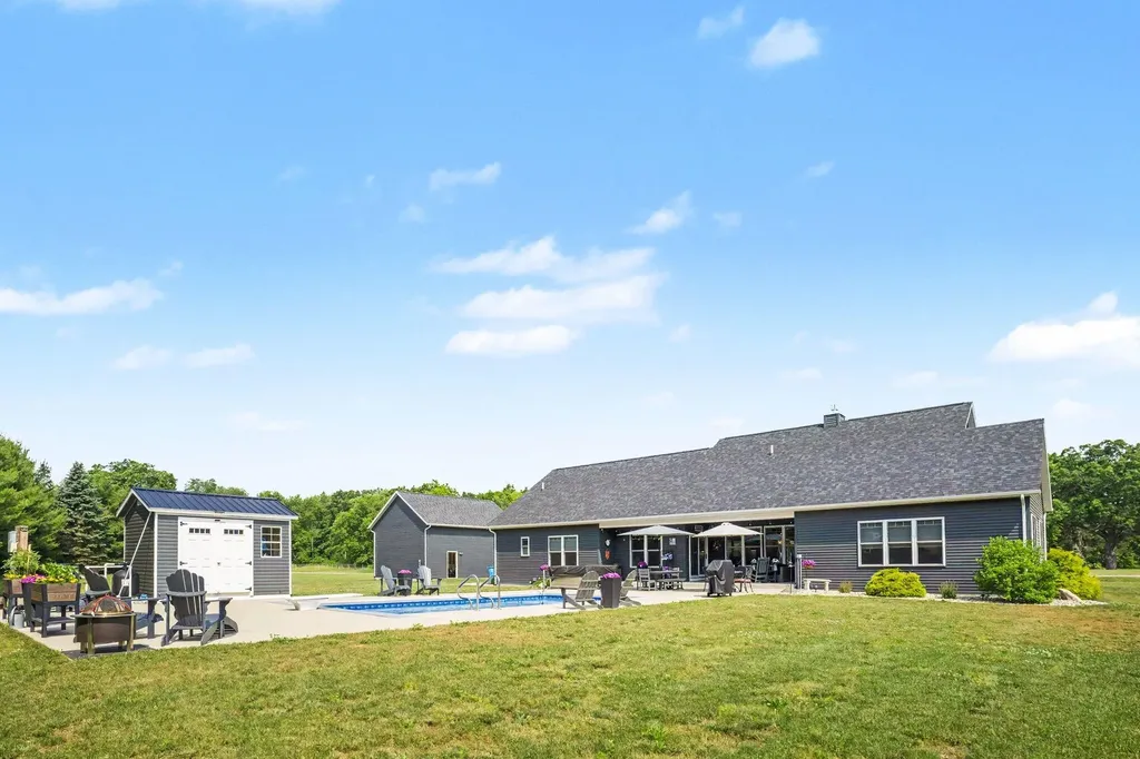 17045 Woodside Lane Lockport Township MI 49093