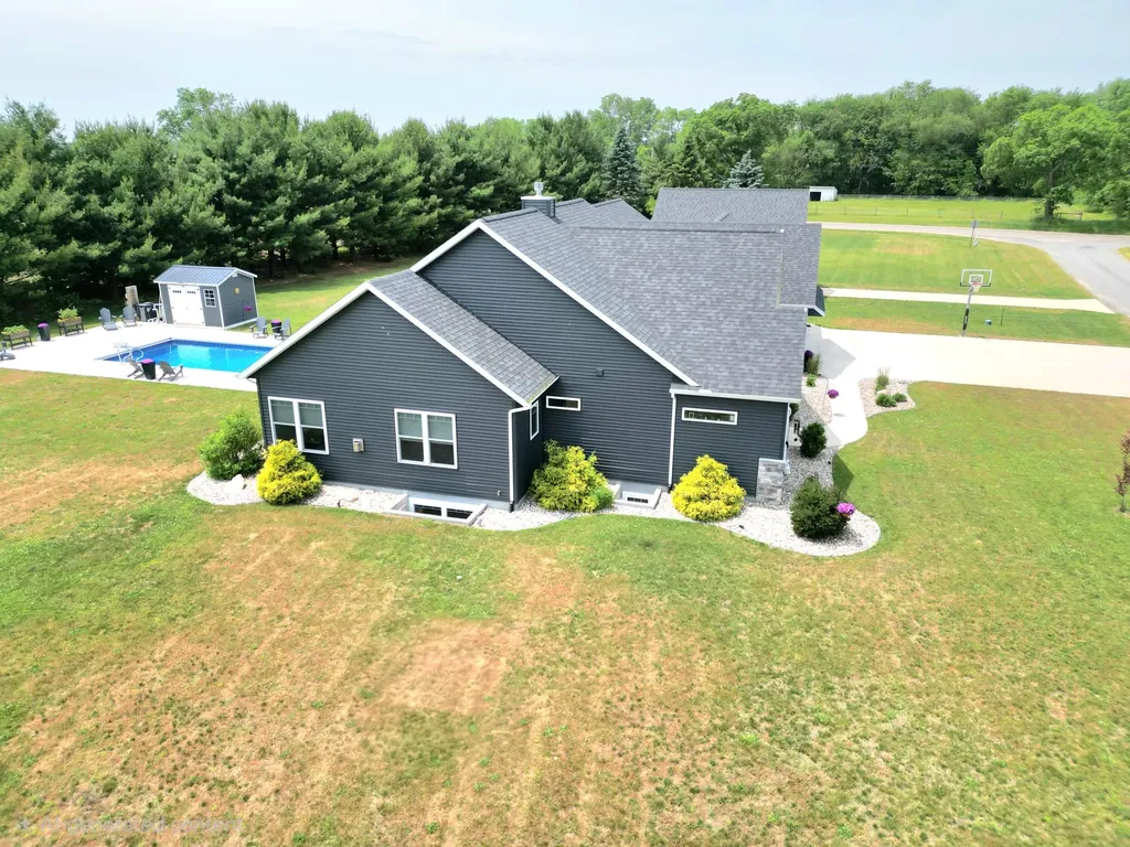 17045 Woodside Lane Lockport Township MI 49093