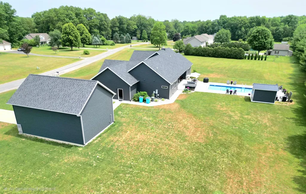 17045 Woodside Lane Lockport Township MI 49093