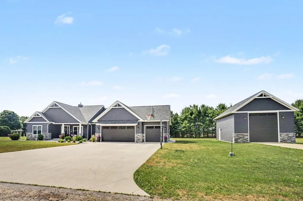 17045 Woodside Lane Lockport Township MI 49093