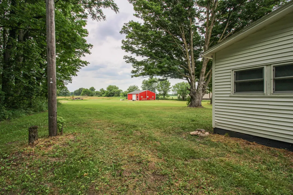 53532 Parkville Road Park Township MI 49093