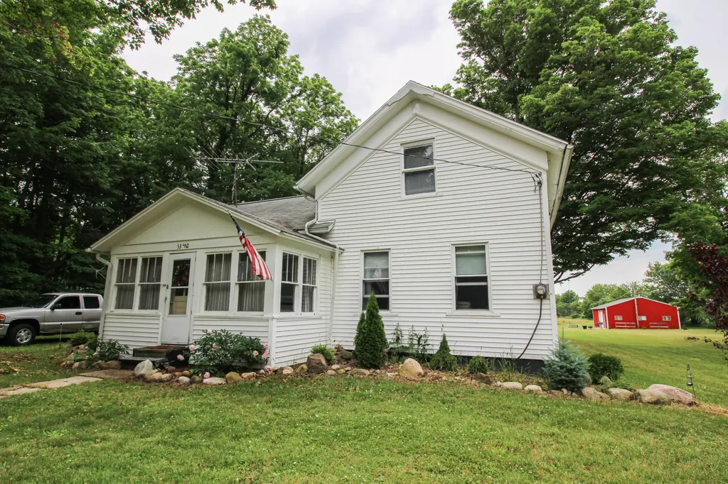 53532 Parkville Road Park Township MI 49093
