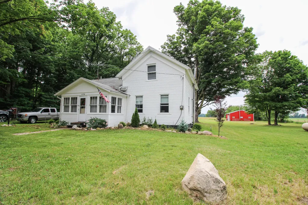53532 Parkville Road Park Township MI 49093