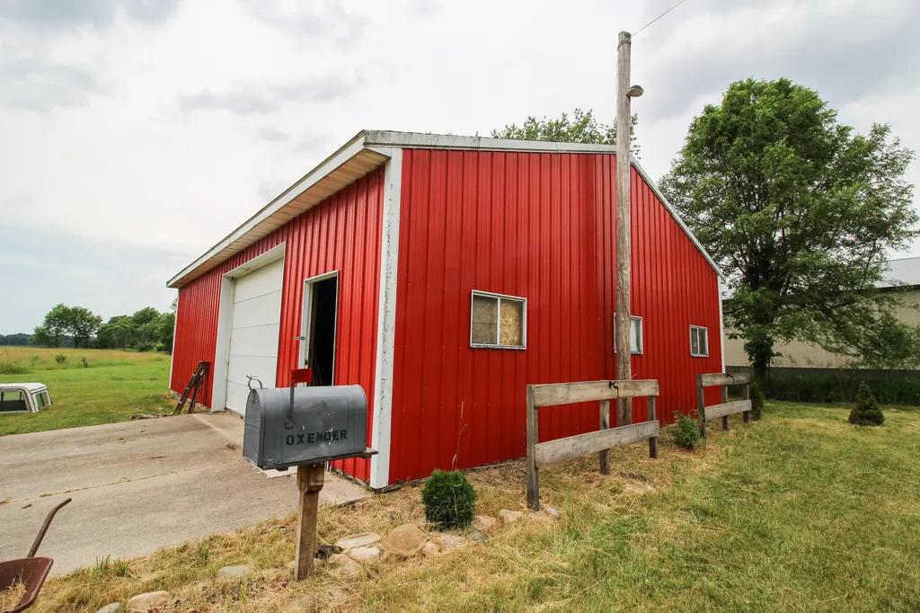 53532 Parkville Road Park Township MI 49093