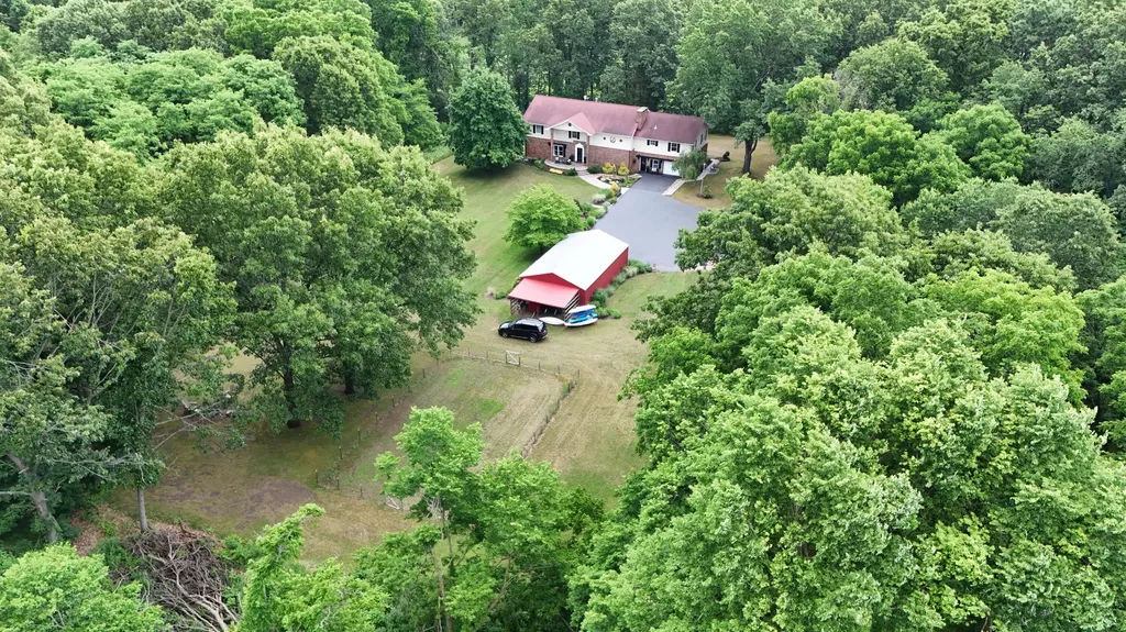 18610 M 86 Lockport Township MI 49093
