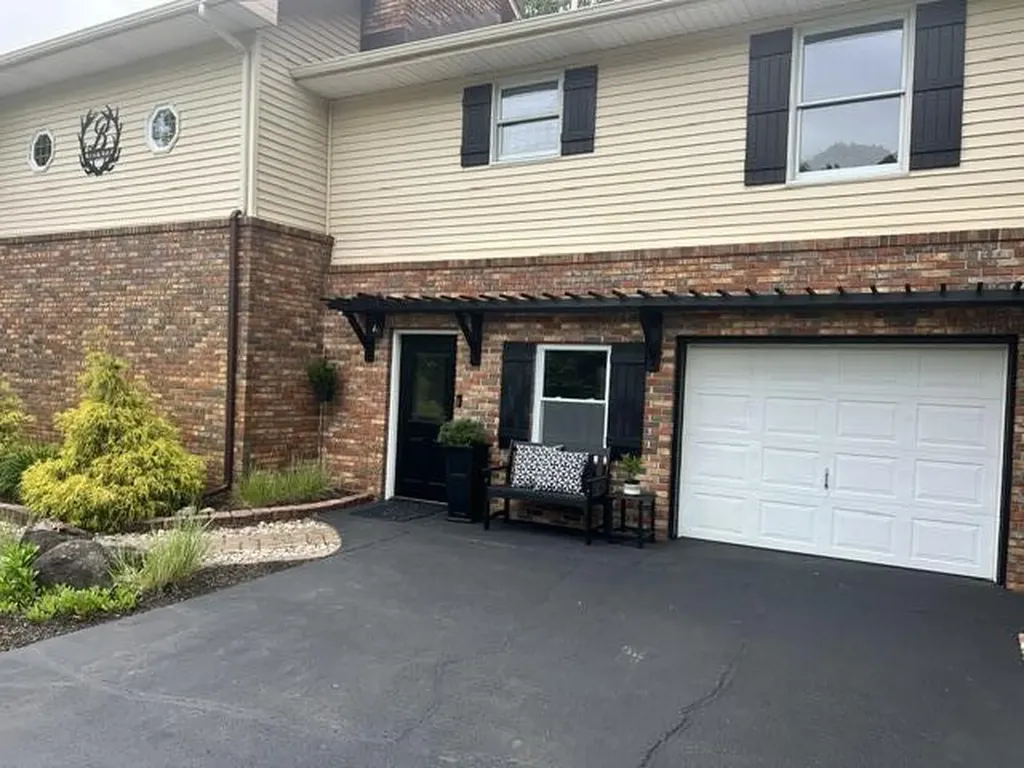 18610 M 86 Lockport Township MI 49093