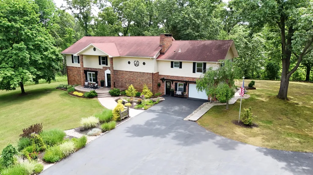 18610 M 86 Lockport Township MI 49093