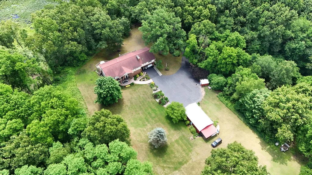 18610 M 86 Lockport Township MI 49093
