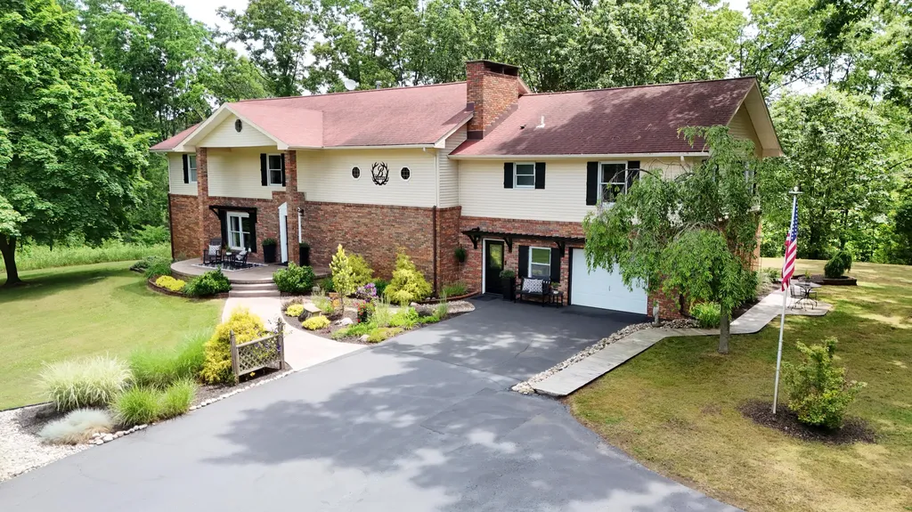 18610 M 86 Lockport Township MI 49093