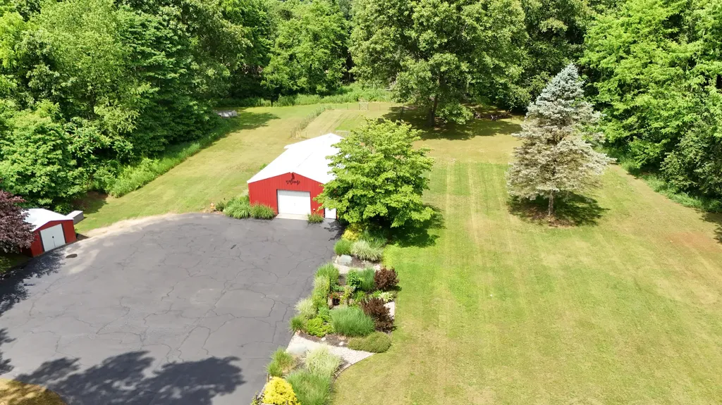 18610 M 86 Lockport Township MI 49093