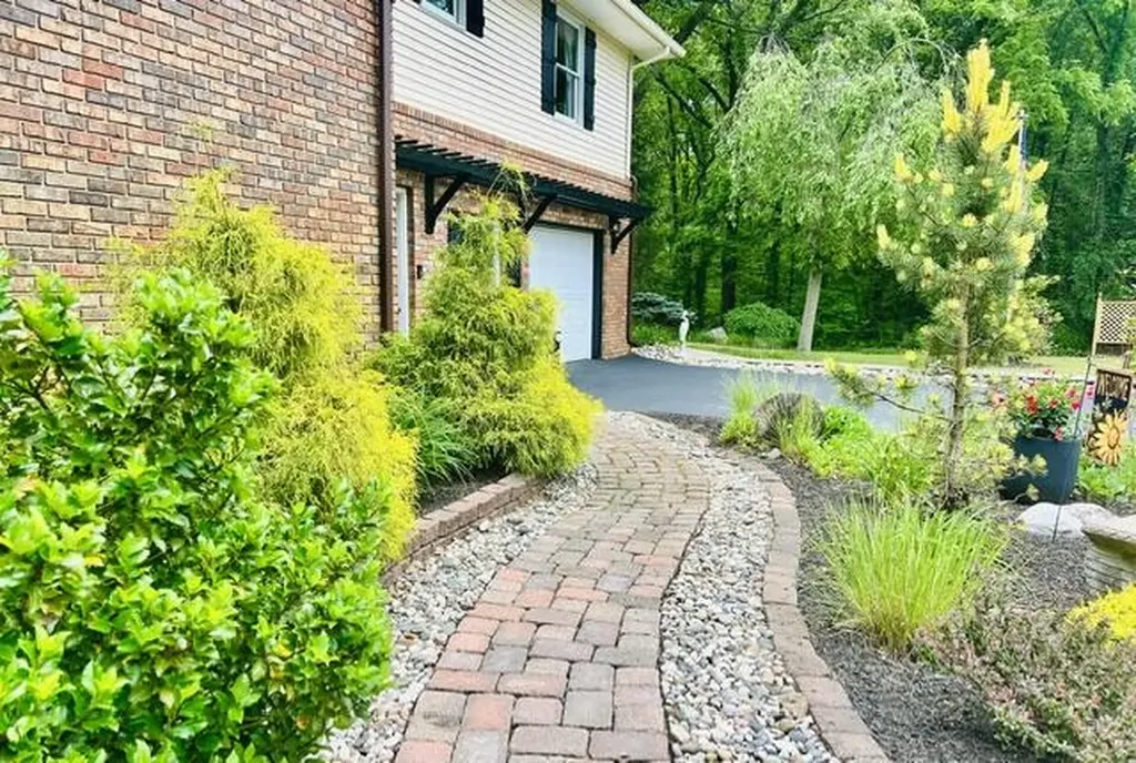 18610 M 86 Lockport Township MI 49093