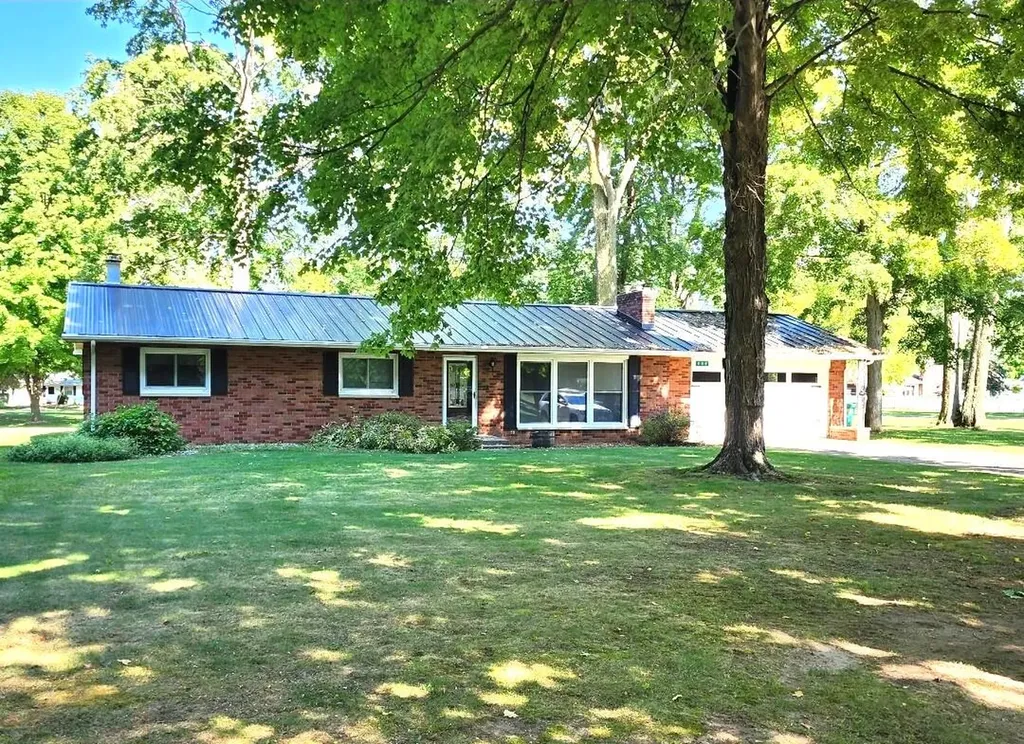 340 W Railroad Street Centreville Village MI 49032