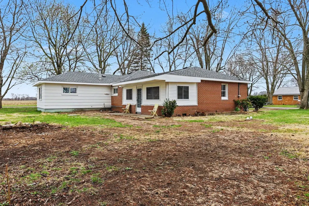 609 E Railroad Street Bronson City MI 49028