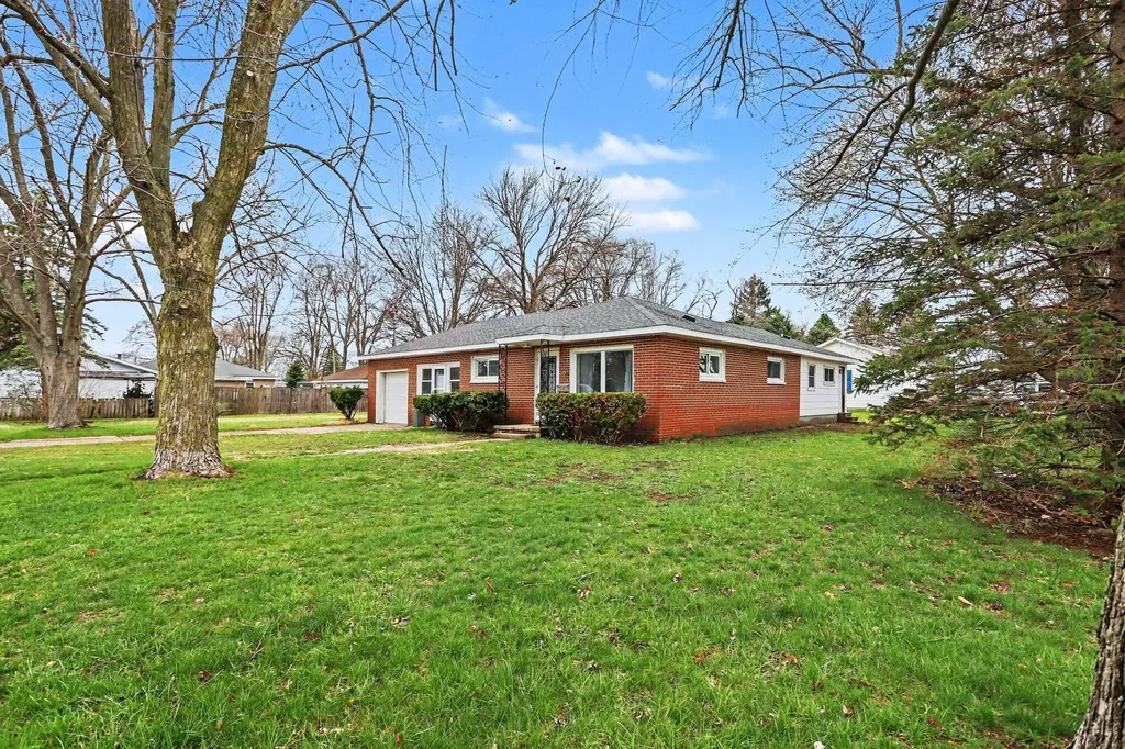 609 E Railroad Street Bronson City MI 49028
