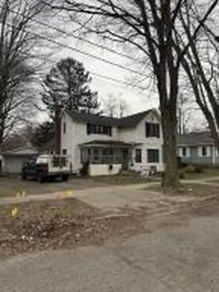 1014 Seventh Street Three Rivers City MI 49093