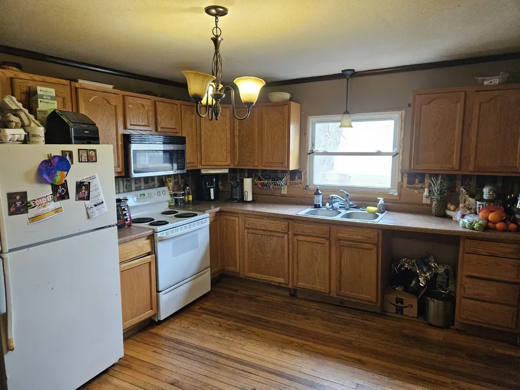 1014 Seventh Street Three Rivers City MI 49093