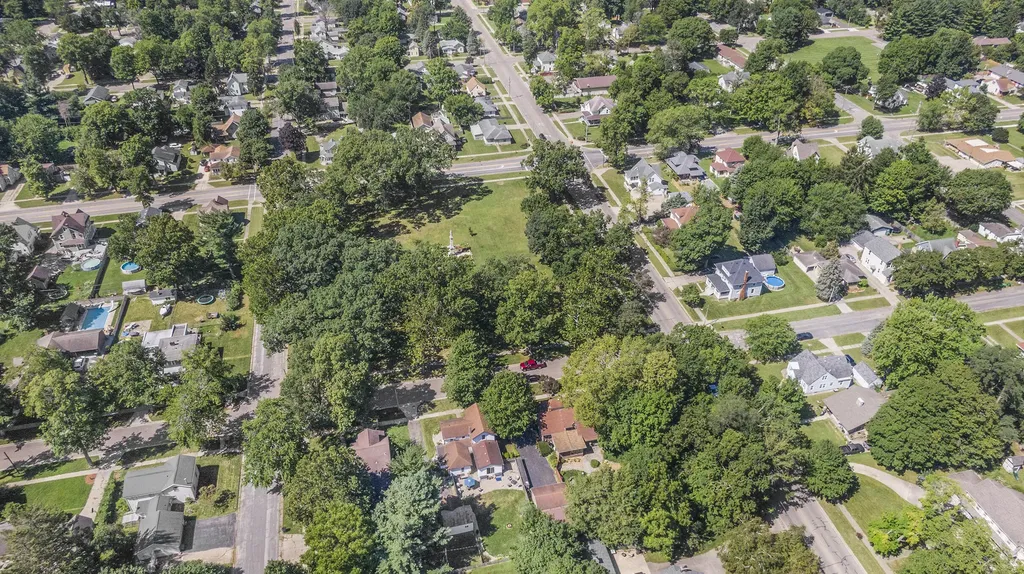 707 East Street Three Rivers City MI 49093