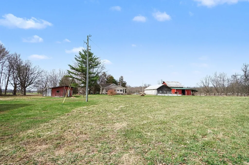 53699 Flatbush Road Flowerfield Township MI 49067