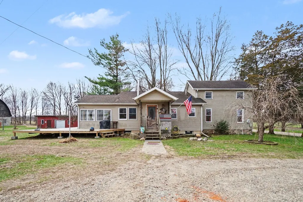 53699 Flatbush Road Flowerfield Township MI 49067