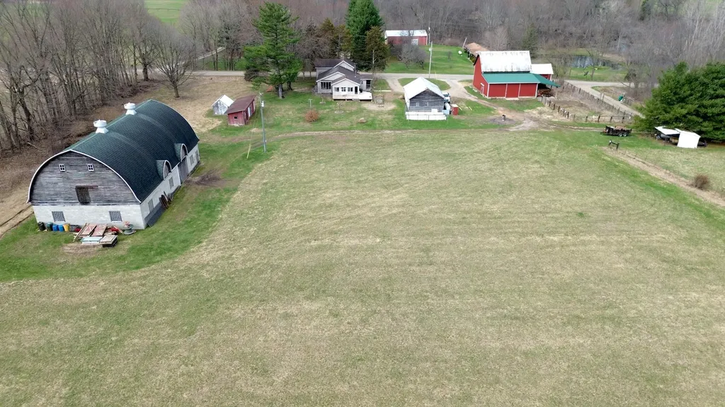53699 Flatbush Road Flowerfield Township MI 49067