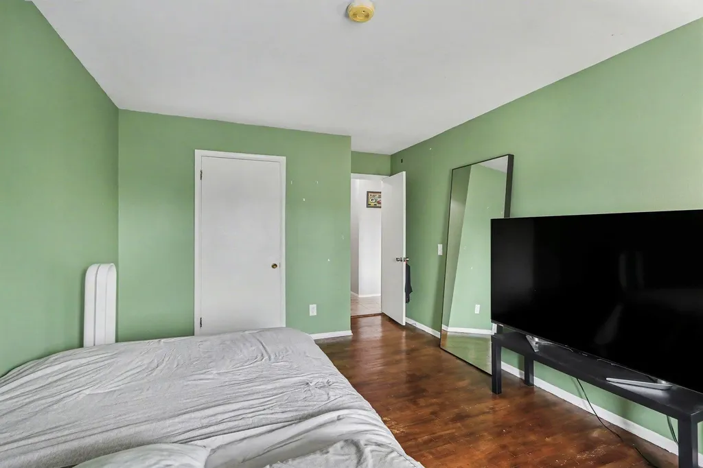 626 Lynn Avenue Kalamazoo City MI 49008