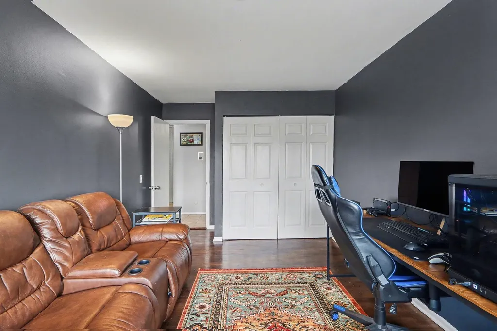 626 Lynn Avenue Kalamazoo City MI 49008