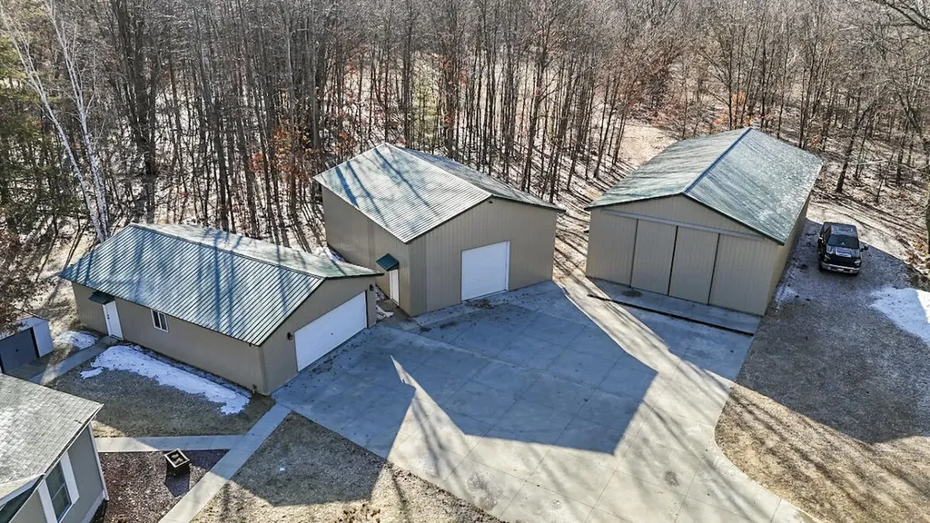 5717 Maple Ridge Road Clayton Township MI 48659