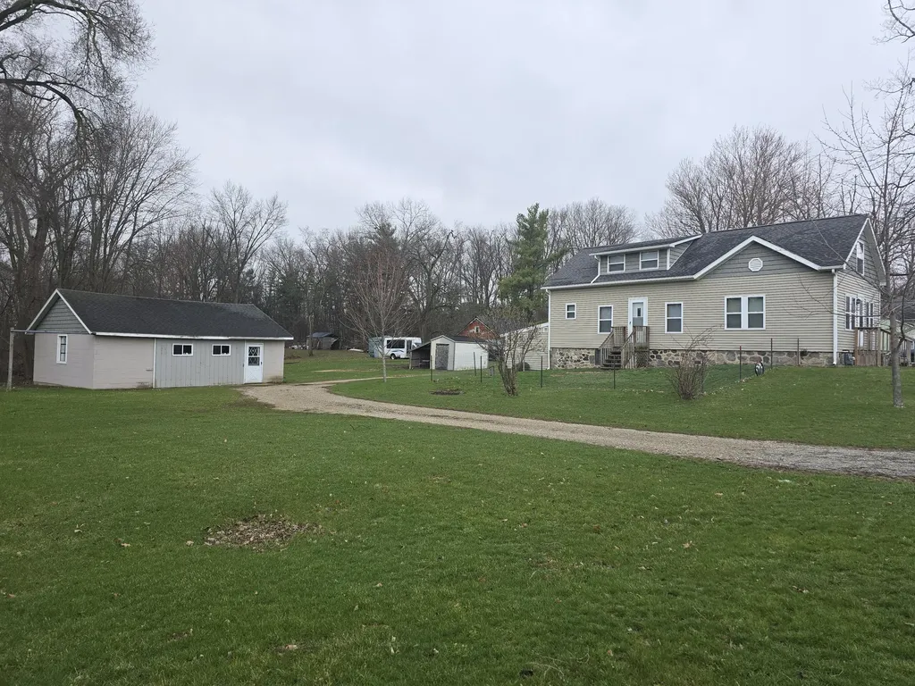 804 E State Street Colon Village MI 49040