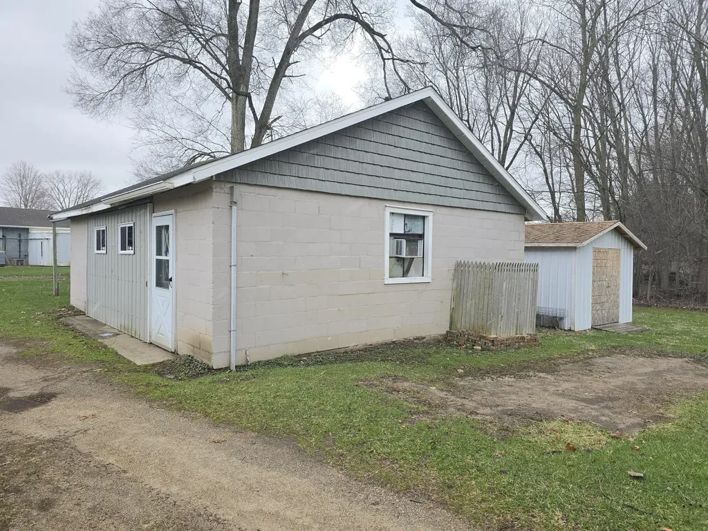 804 E State Street Colon Village MI 49040