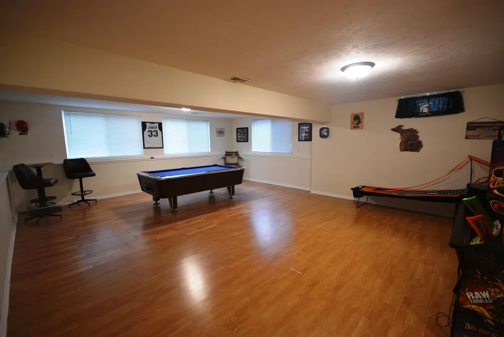 1206 Comstock Drive Marshall City MI 49068