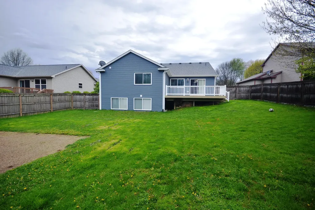 1206 Comstock Drive Marshall City MI 49068