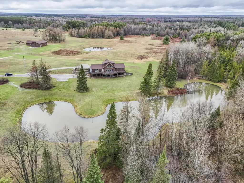 20200 Hibma Road Burdell Township MI 49688