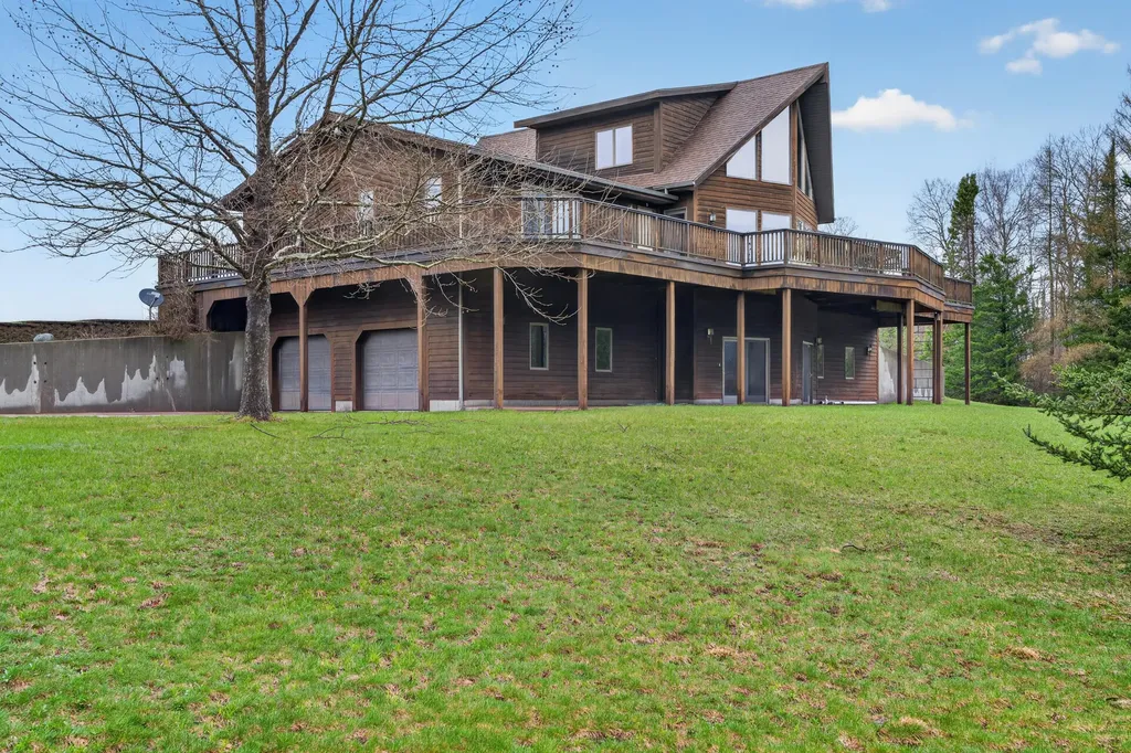 20200 Hibma Road Burdell Township MI 49688