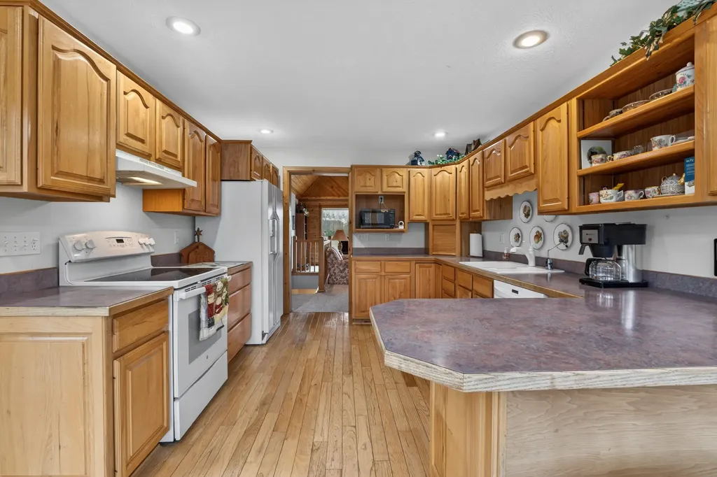 20200 Hibma Road Burdell Township MI 49688