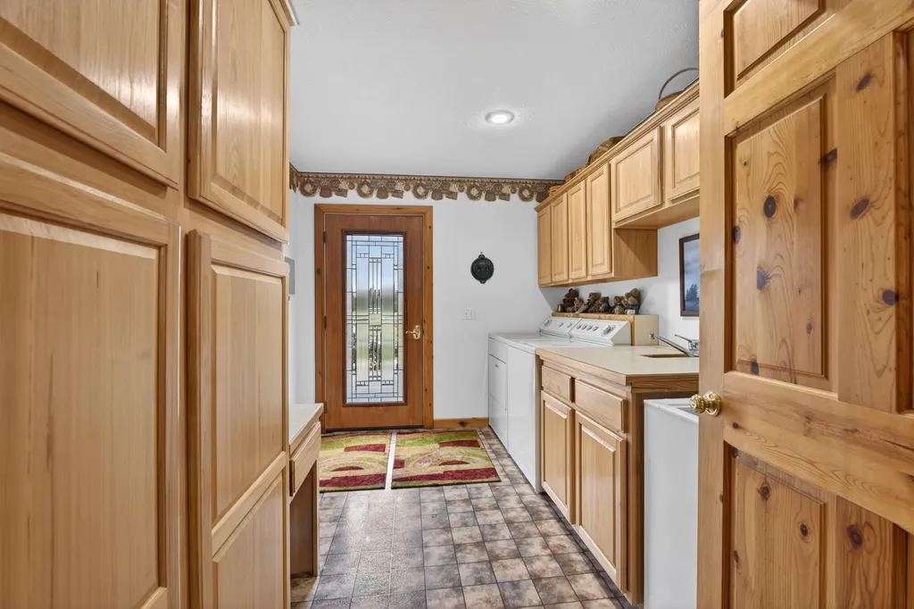 20200 Hibma Road Burdell Township MI 49688