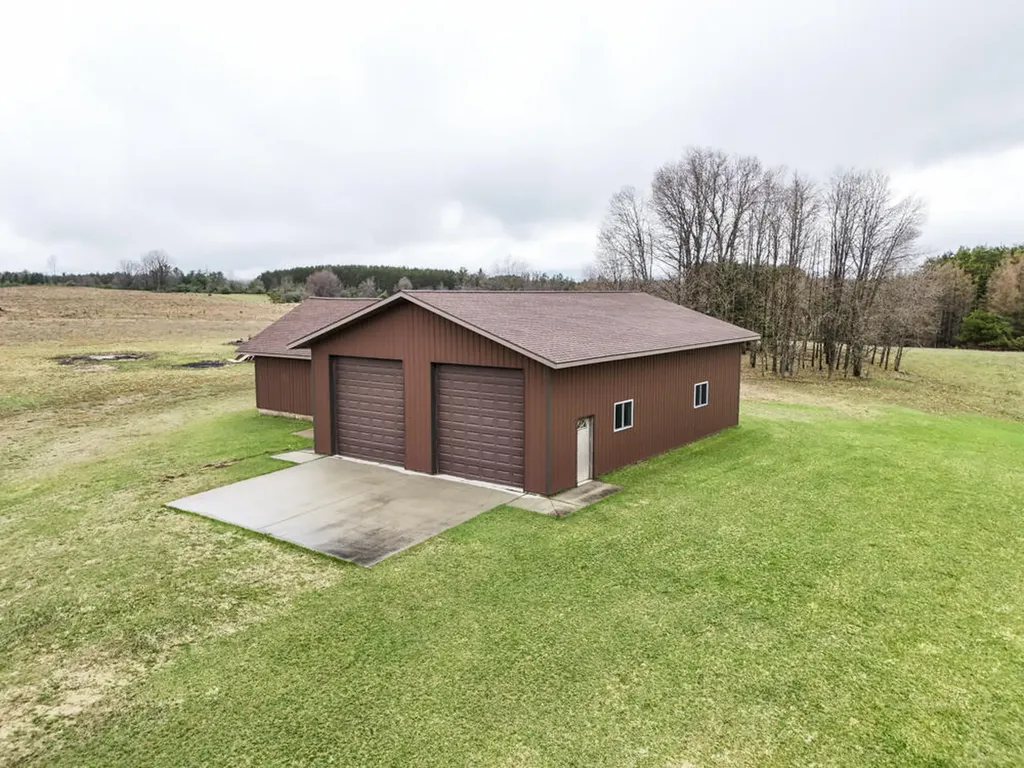 20200 Hibma Road Burdell Township MI 49688