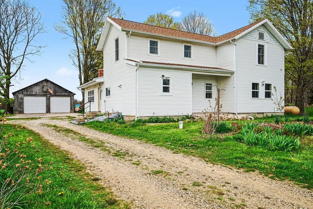 64554 M 40 Porter Township MI 49061