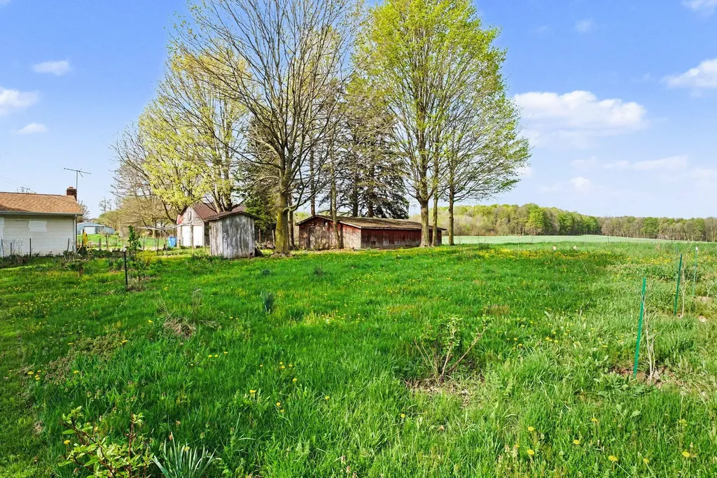 64554 M 40 Porter Township MI 49061