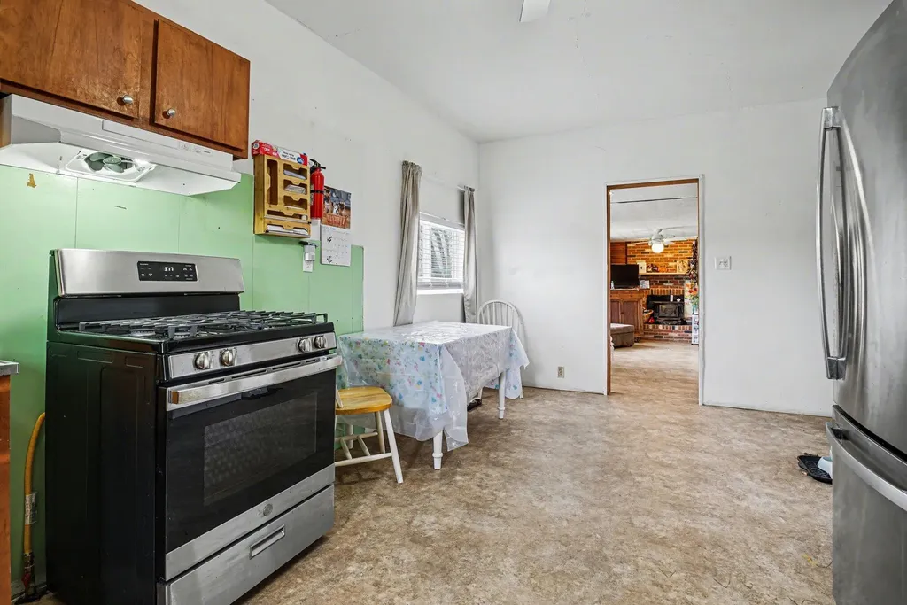 64554 M 40 Porter Township MI 49061