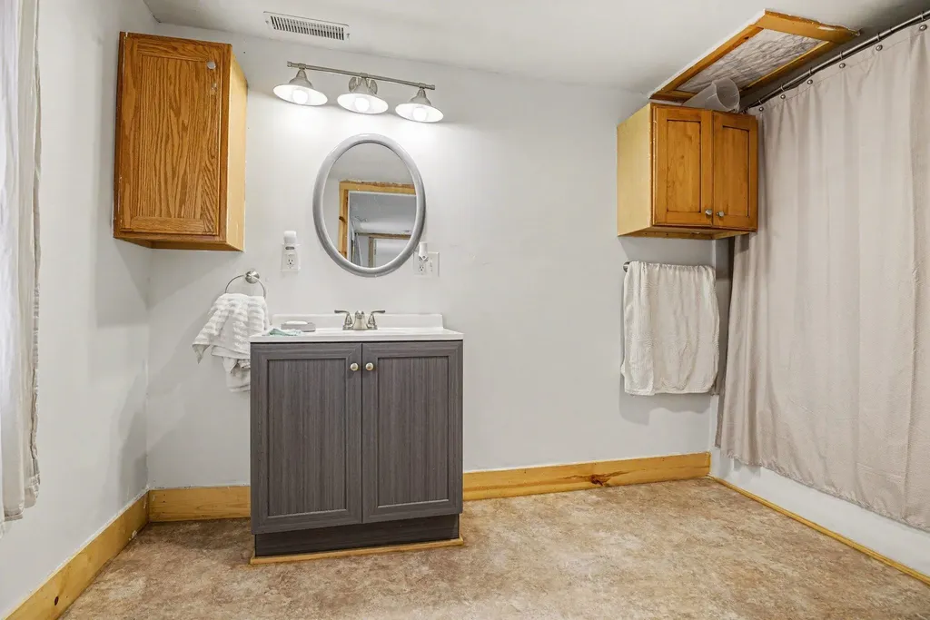 64554 M 40 Porter Township MI 49061
