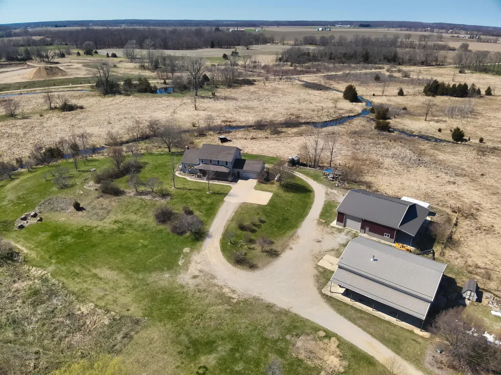 198 W Chicago Road Batavia Township MI 49036
