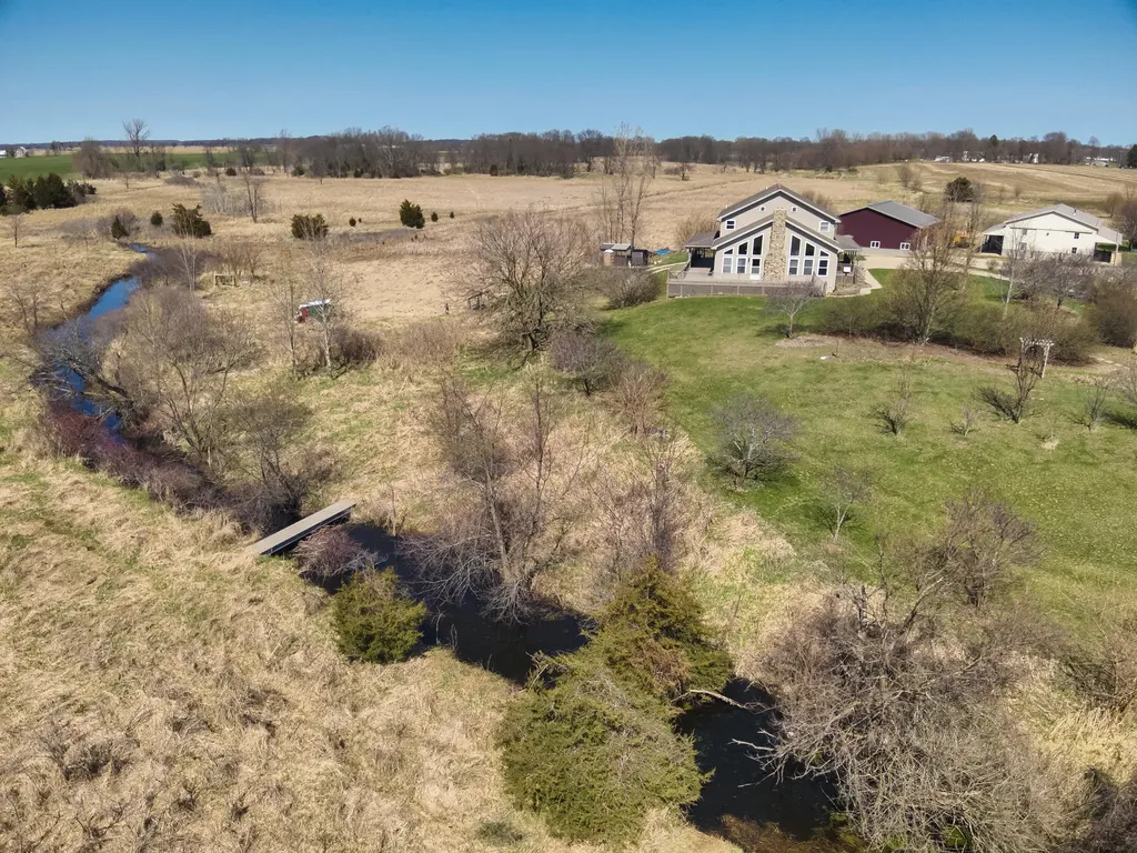 198 W Chicago Road Batavia Township MI 49036