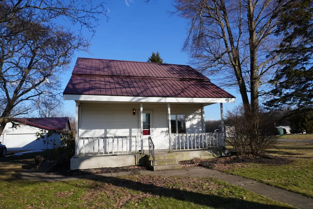 59757 White Temple Road Penn Township MI 49095