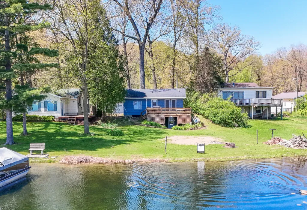 91195 M-40 Porter Township MI 49067