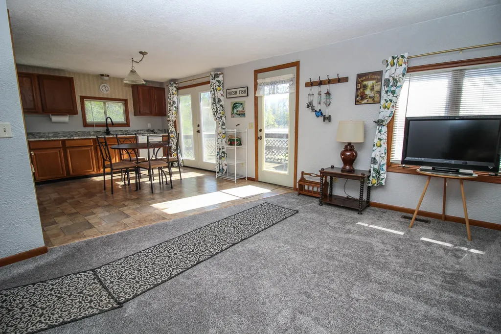 91195 M-40 Porter Township MI 49067
