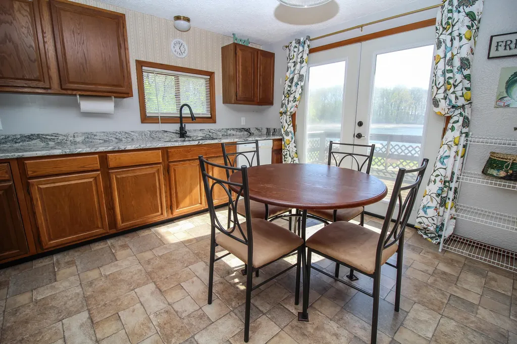 91195 M-40 Porter Township MI 49067