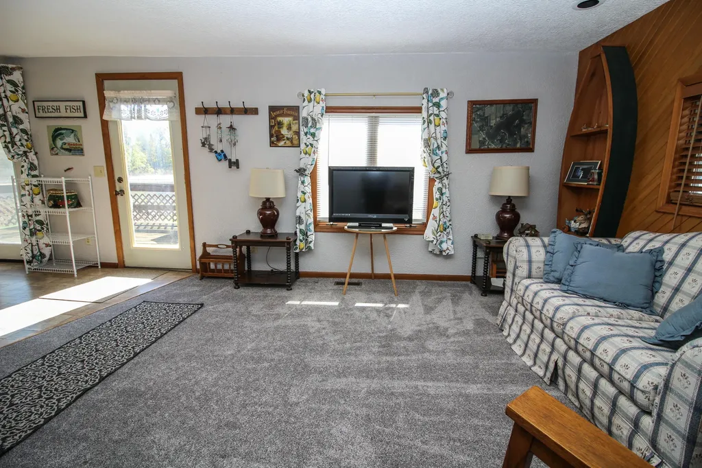 91195 M-40 Porter Township MI 49067